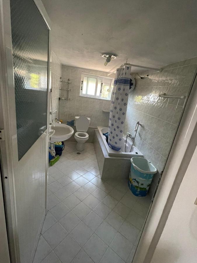 Apartamente Gleni Sarandë Exterior foto